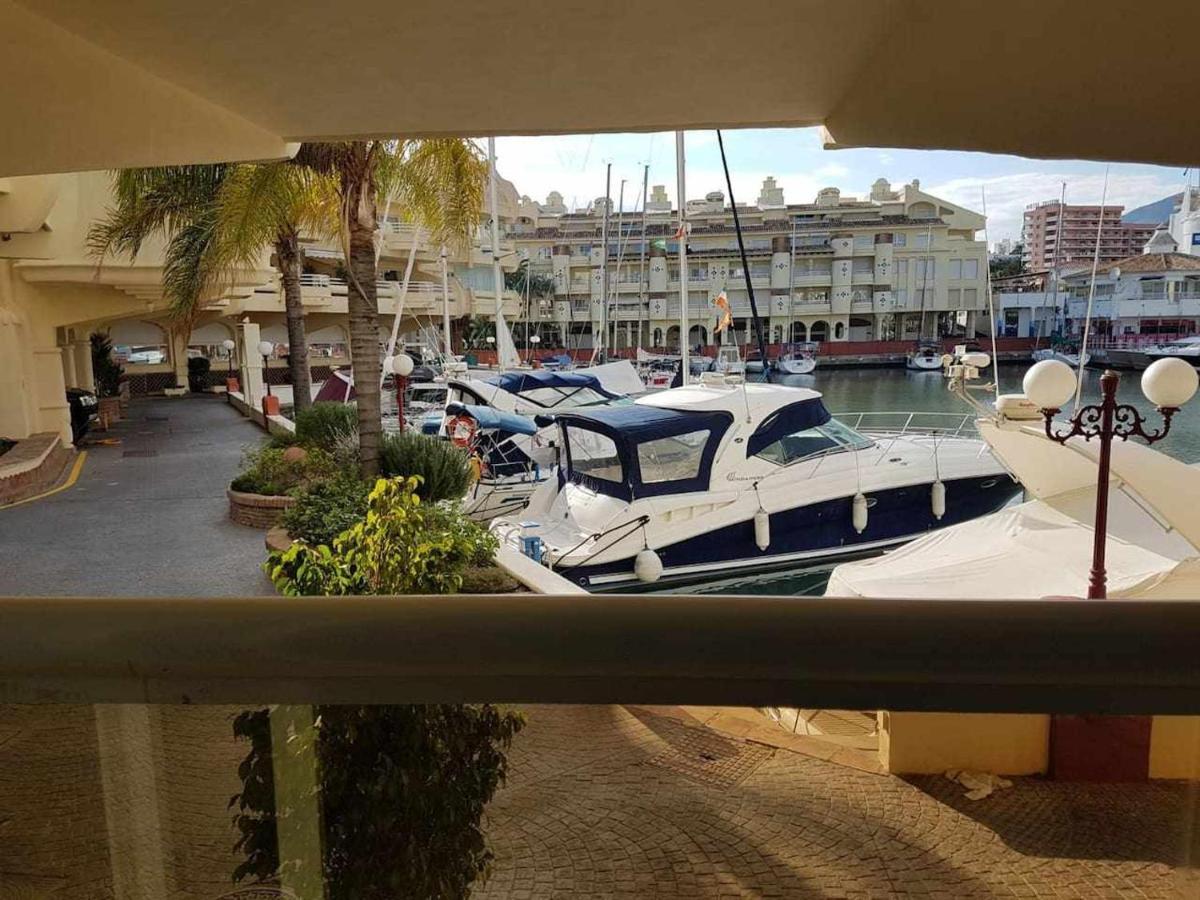 Lujoso Apartamento En De La Isla De Puerto Marina Benalmadena Exterior photo